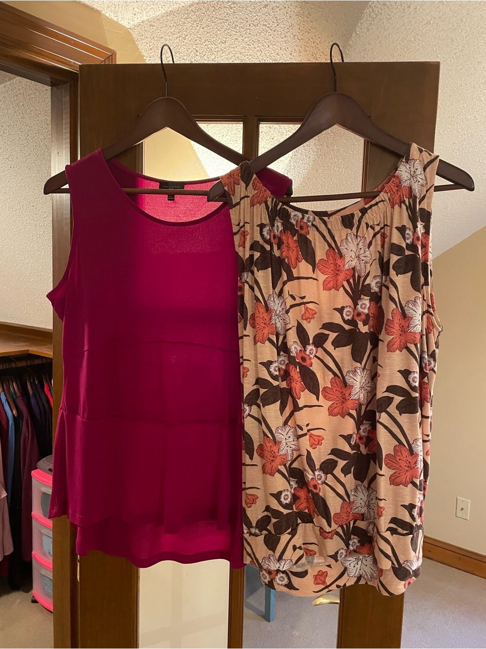 Lot of Two XL tanks: The Limited Fuchsia & LOFT Beige Floral